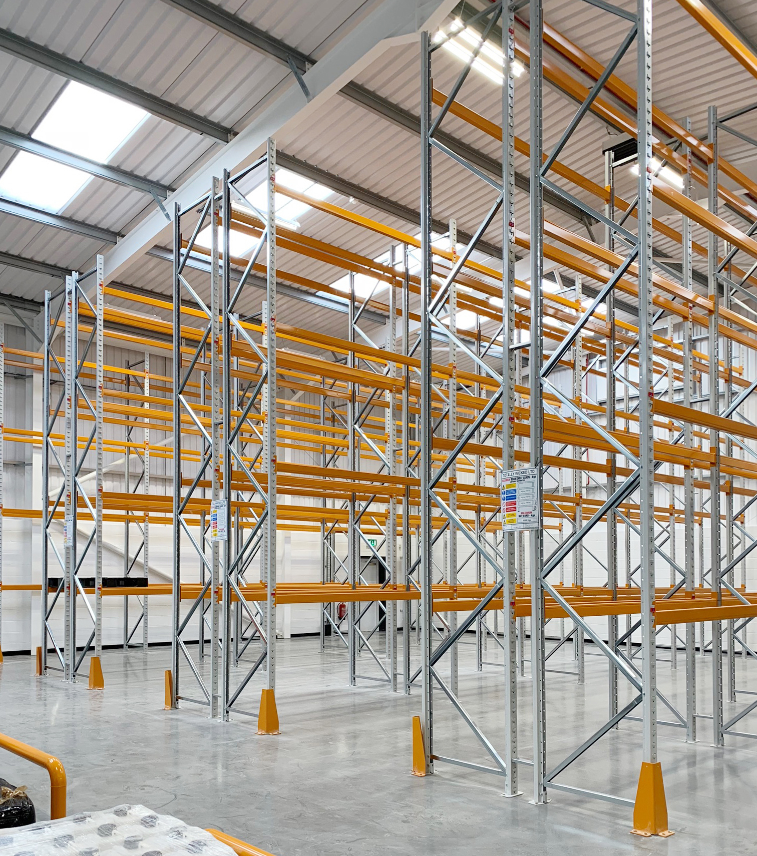 Cantilever Racking and Guide Rail Installation